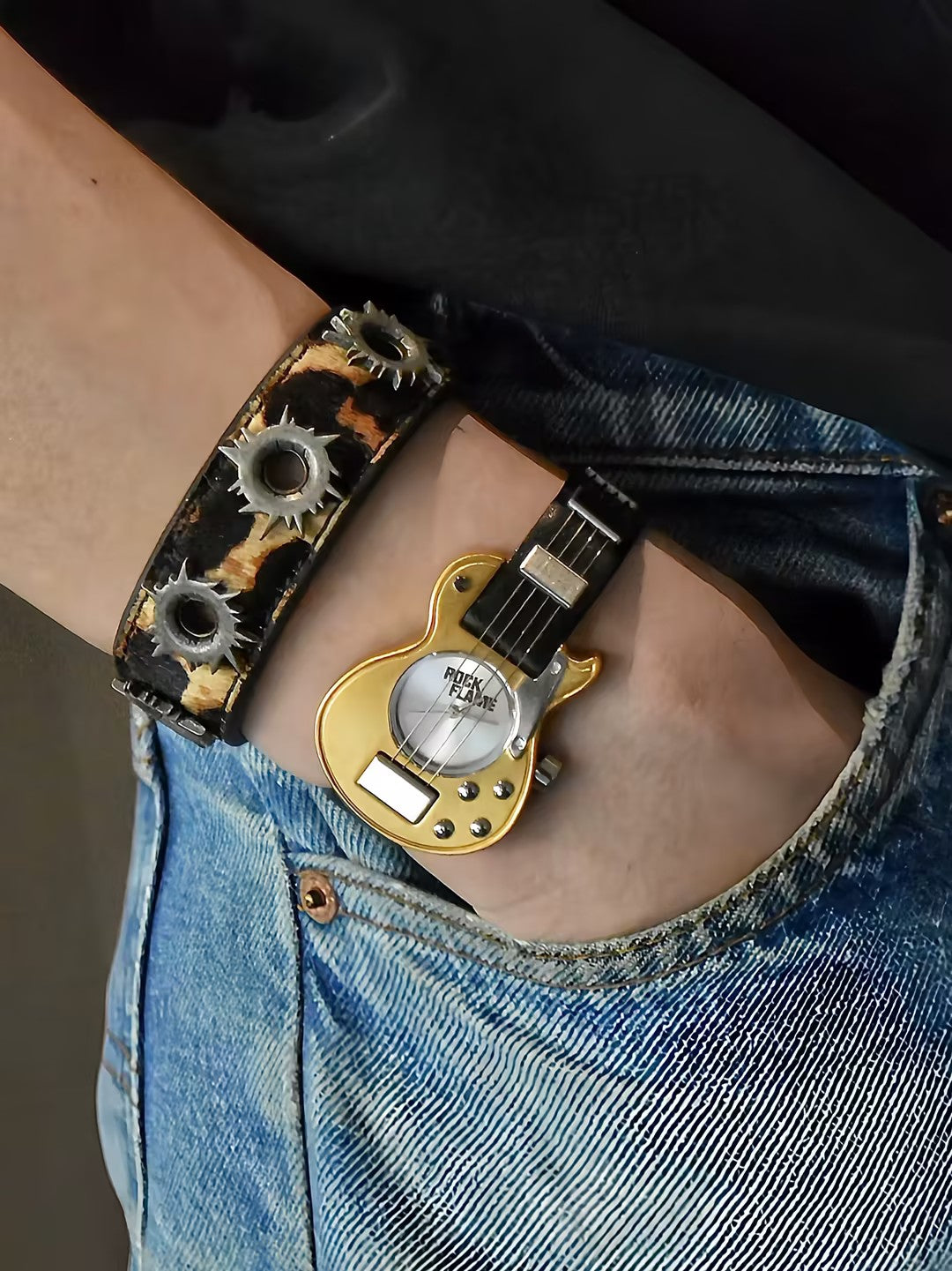 Vintage Punk Rock Leather Strap Wrist Watch
